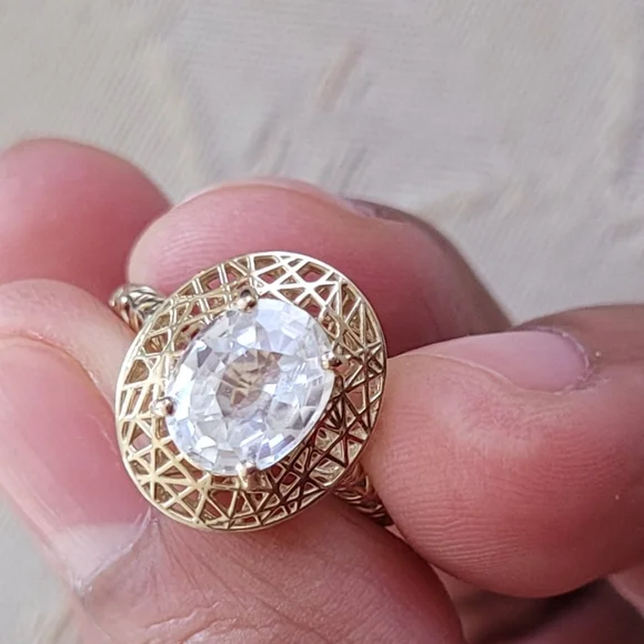 10k Elegant Gold Ring with White Zircon